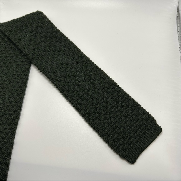 🥂SOLD🥂100% Wool Knit Dark Green Slim Van Boven Straight Edged Tie 2.75” - Picture 7 of 9
